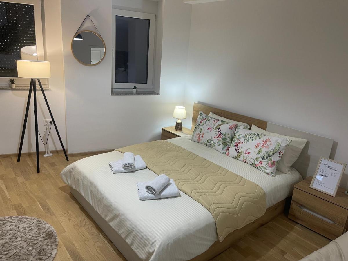 R&B Apartment City Center โอครีด ภายนอก รูปภาพ