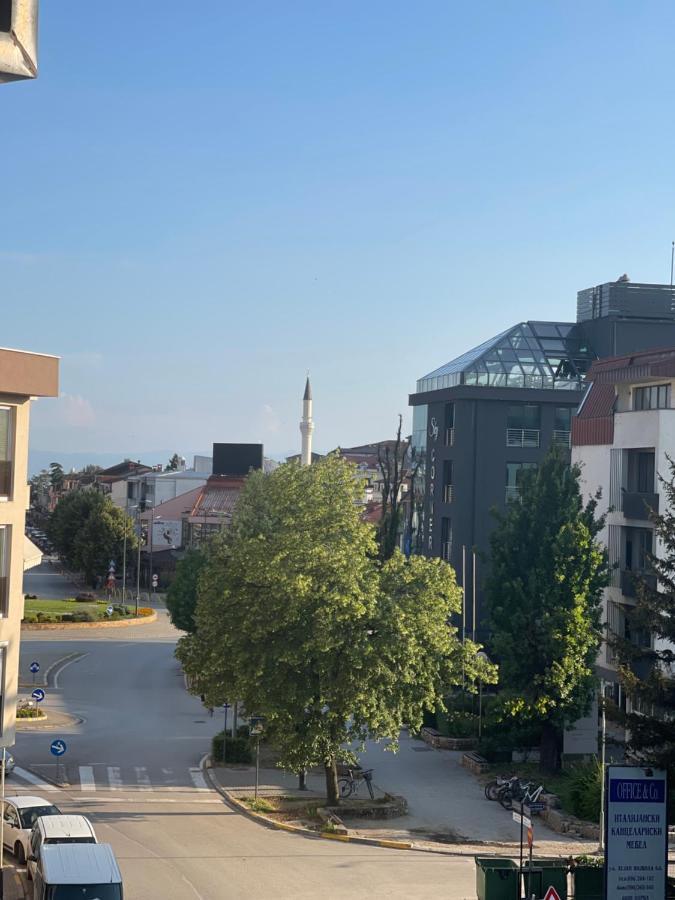 R&B Apartment City Center โอครีด ภายนอก รูปภาพ